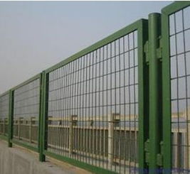 橋梁防護(hù)網(wǎng)價(jià)格指南 凱特網(wǎng)欄供應(yīng)與防護(hù)欄選購(gòu)要點(diǎn)