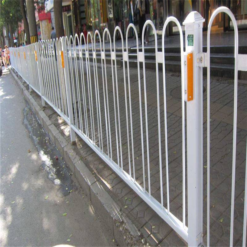 德州城市護(hù)欄 道路安全與城市形象的守護(hù)者